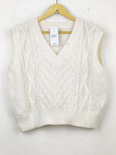 Buy online pre-used pre-loved 100% authentic & Original branded Shein (SL-1908) available in Pakistan. Top international brands avilable.